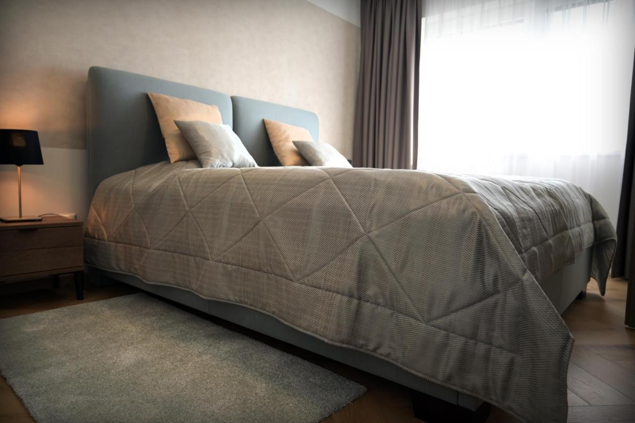 Apartman Golfballs Sajdikove Humence Exteriör bild