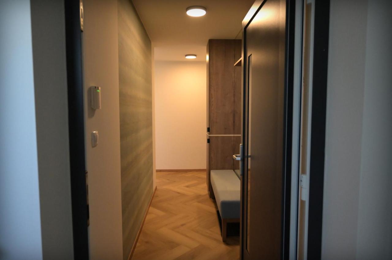 Apartman Golfballs Sajdikove Humence Exteriör bild